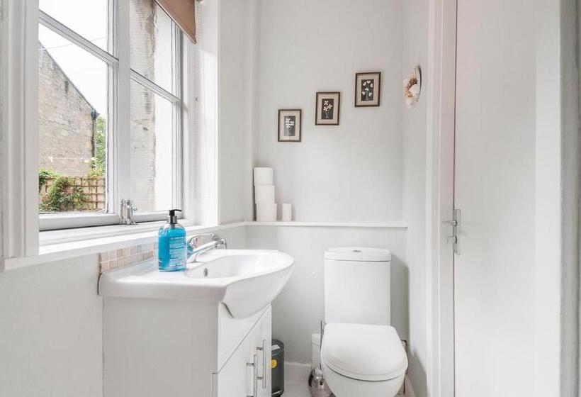 חדר סטנדרט נוף לגינה, Aynetree Guest House