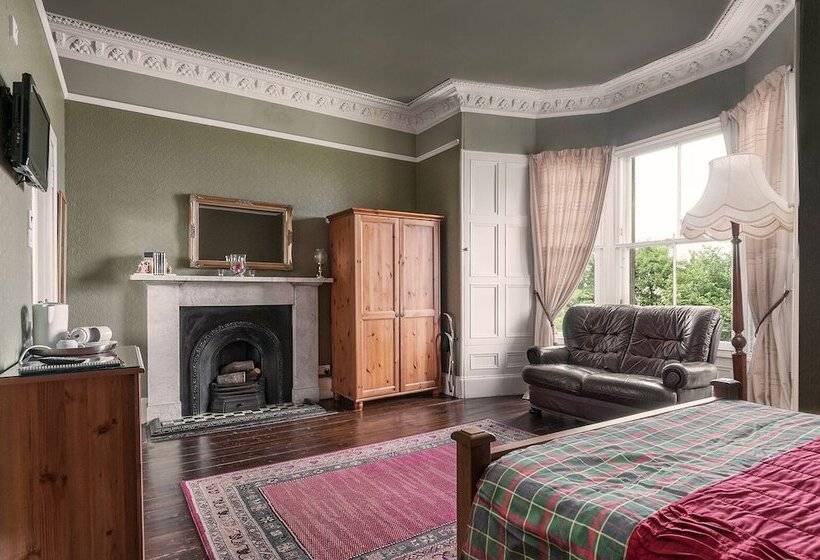 חדר משפחתי, Aynetree Guest House