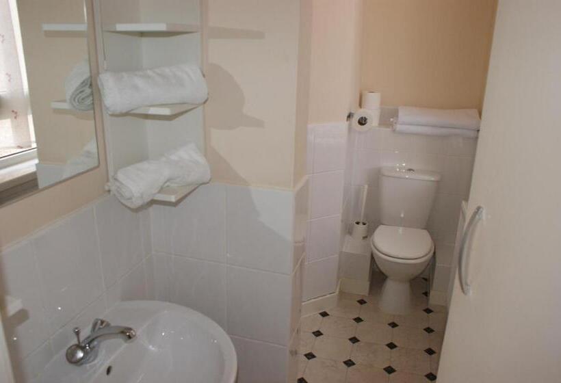 Habitación Familiar, Beachcomber