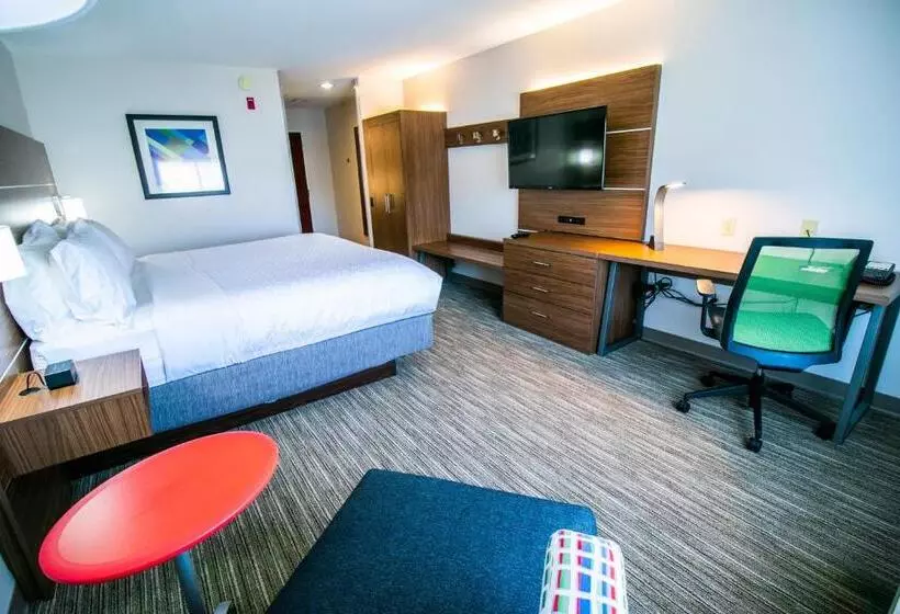 キングサイズベッドのスイートルーム, Holiday Inn Express Hotel & Suites Baton Rouge  Port Allen, An Ihg