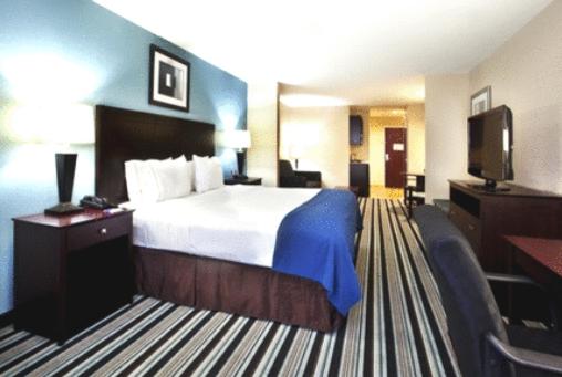 이그제큐티브 스위트 킹침대, Holiday Inn Express Hotel & Suites Baton Rouge  Port Allen, An Ihg