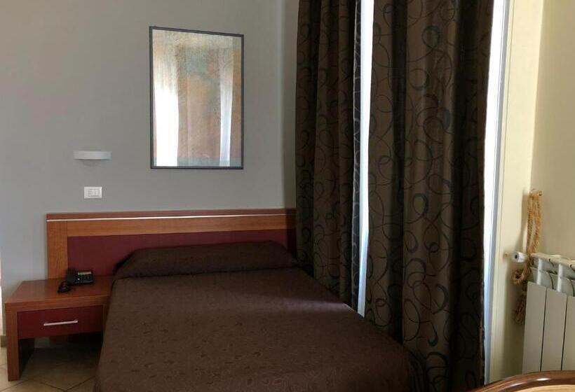 标准三人间, Brenta Milano