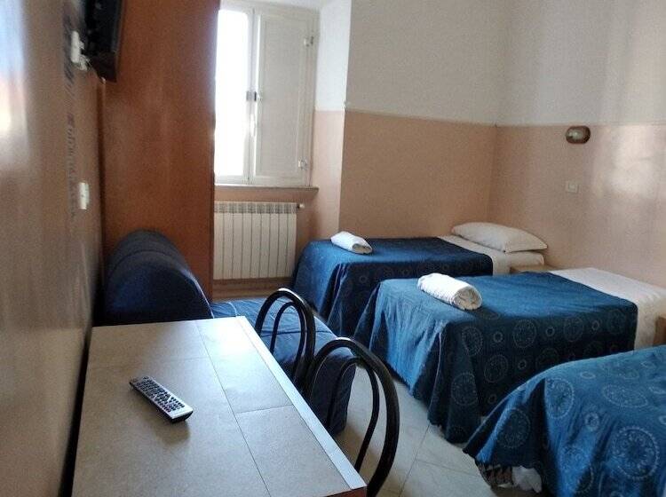 חדר סטנדרט לשלושה, Cressy