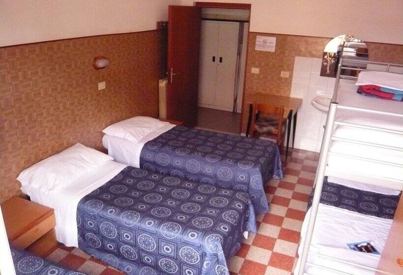 חדר סטנדרט לשלושה, Cressy