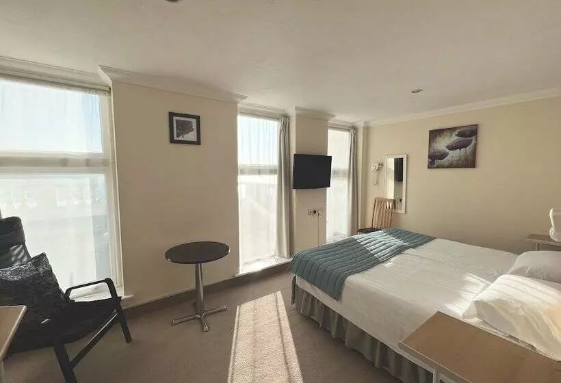 اتاق استاندارد با چشمانداز دریا, Eastbourne Riviera