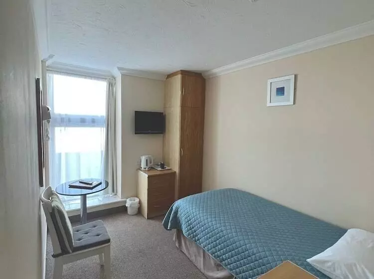 اتاق استاندارد یک نفره با چشمانداز دریا, Eastbourne Riviera