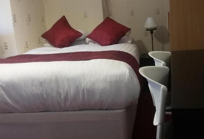 Четырехместный Номер Стандарт, Garth