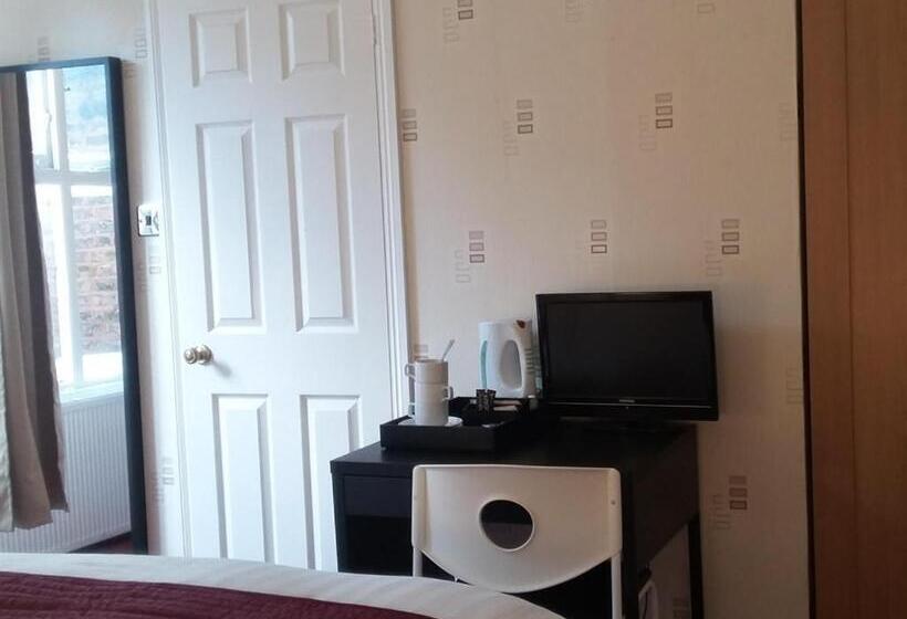 Номер Стандарт Трехместный, Garth