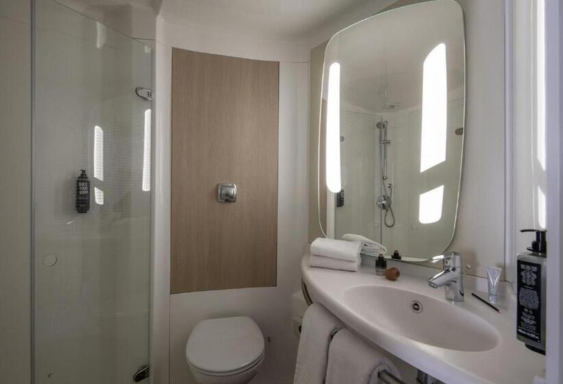 Номер Стандарт, Ibis Golfe De Sainttropez