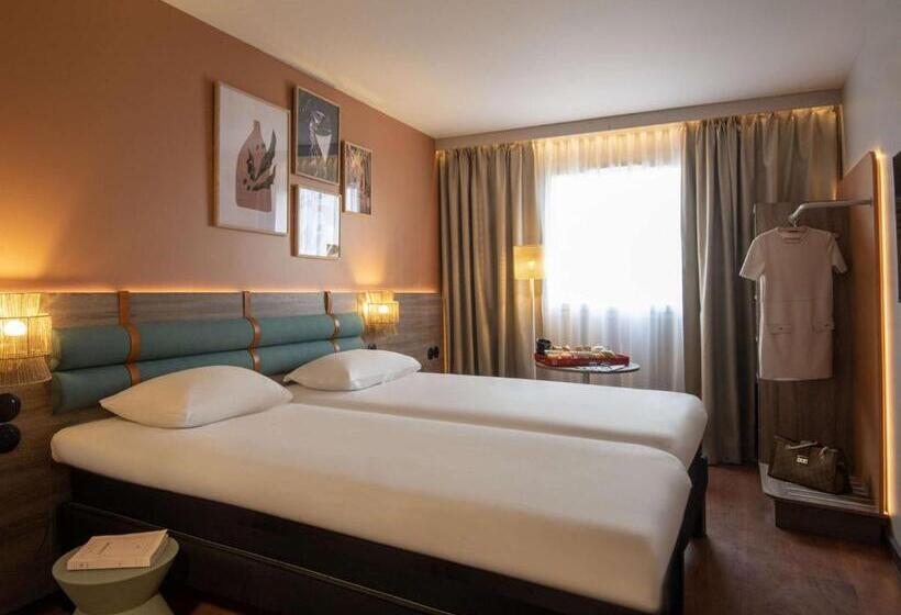 חדר סטנדרט, Ibis Golfe De Sainttropez