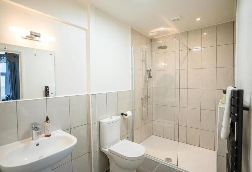 סוויטה, Selina Margate