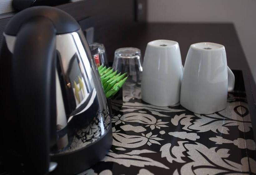 单人基本间, The W14 Kensington