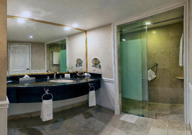 标准间, The W14 Kensington