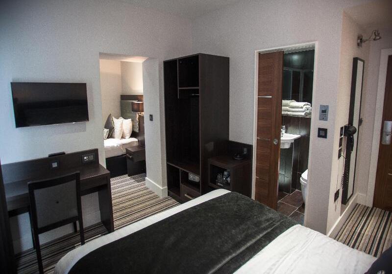 标准三人间, The W14 Kensington