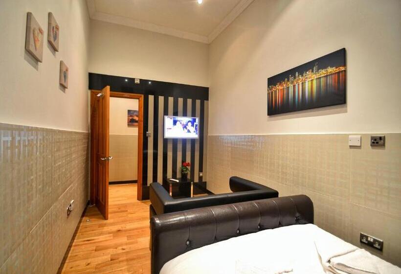 침실 2개 아파트, Hyde Park Apartments