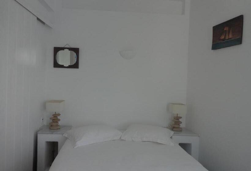 Family flat with view, Langas Villas