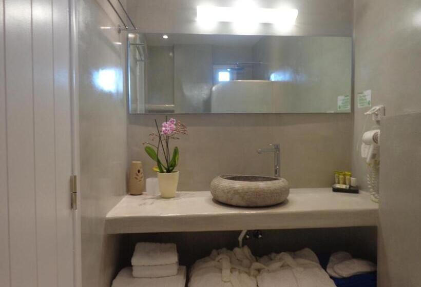 Superior suite with view, Langas Villas