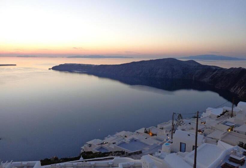 Superior suite with view, Langas Villas