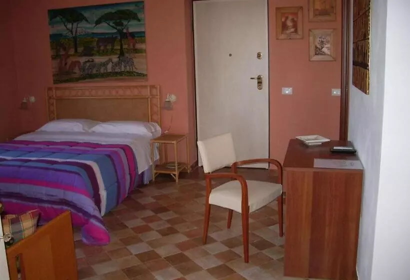 اتاق استاندارد چهار تخته, Villa Dei Giardini