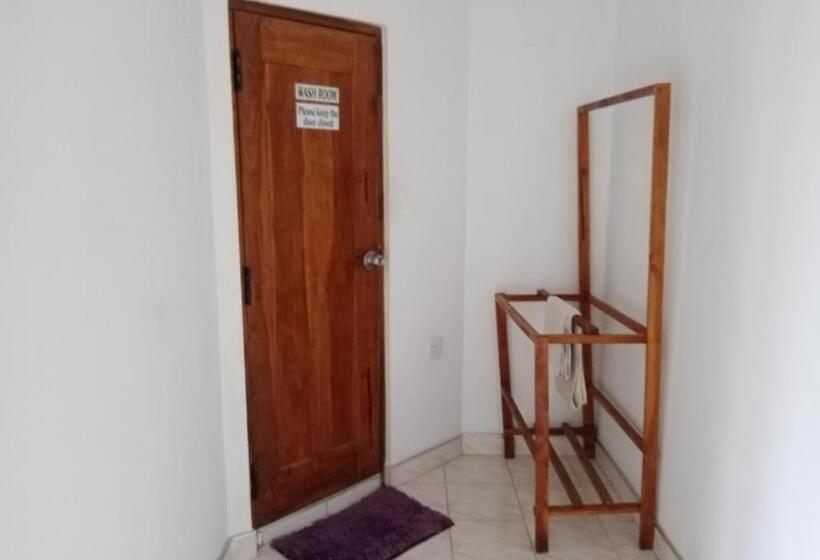 Family Room, Green View Buttala