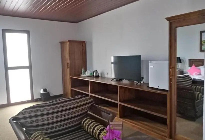 Chambre Deluxe avec Balcon, Green View Buttala