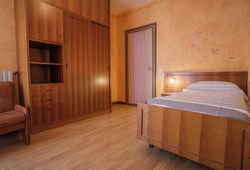 スタンダードシングルルーム, Villa Angela Olympic Garda Lake