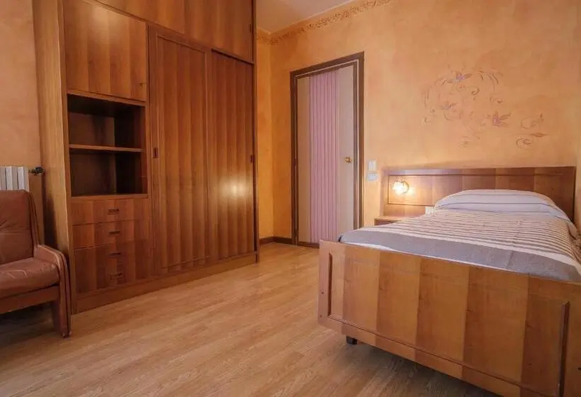 スタンダードシングルルーム, Villa Angela Olympic Garda Lake