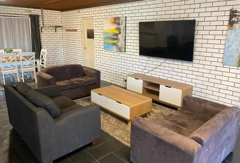 1階の1ベッドルームアパートメント, Tatura Country Motel