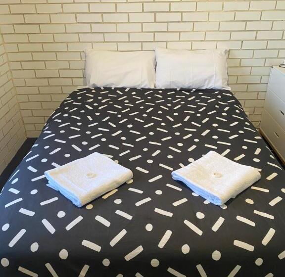 דירת חדר בקומת קרקע, Tatura Country Motel