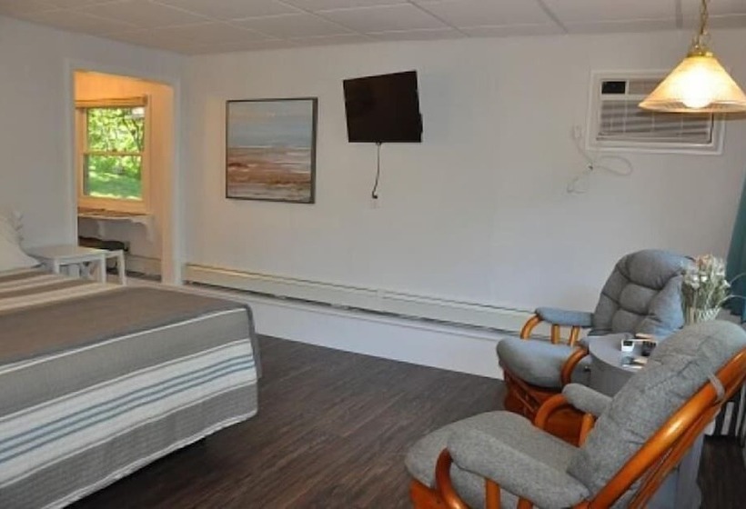 Номер Deluxe, Towne Lyne Motel