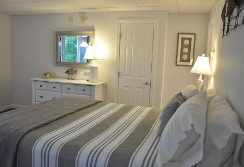 Номер Deluxe, Towne Lyne Motel