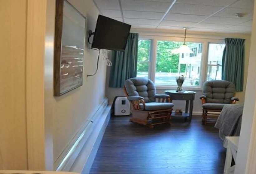 Номер Deluxe, Towne Lyne Motel