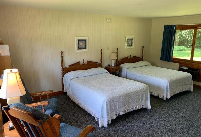 Номер Стандарт Вид на Сад, Towne Lyne Motel