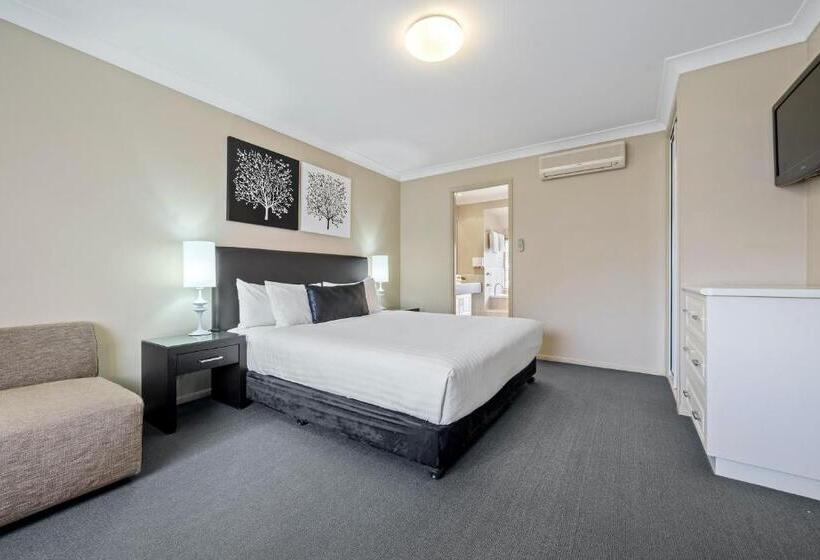 스위트 킹사이즈 침대, Ambassador On Ruthven