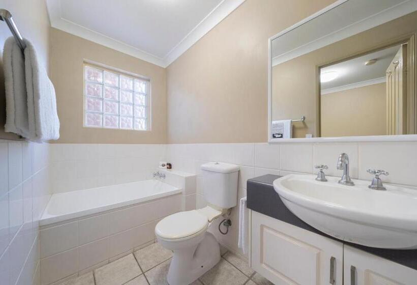 침실 1개 아파트, Ambassador On Ruthven