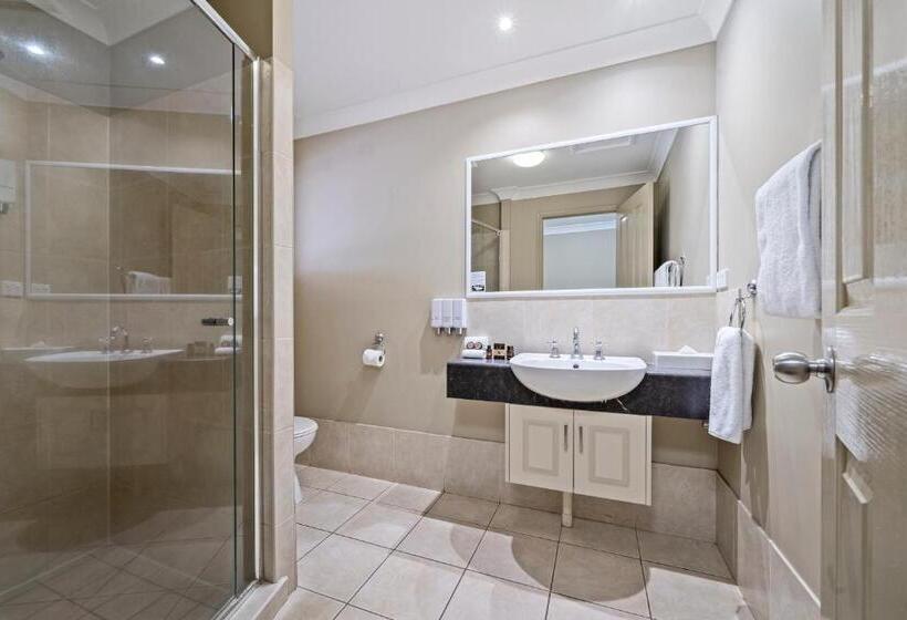 디럭스 룸, Ambassador On Ruthven