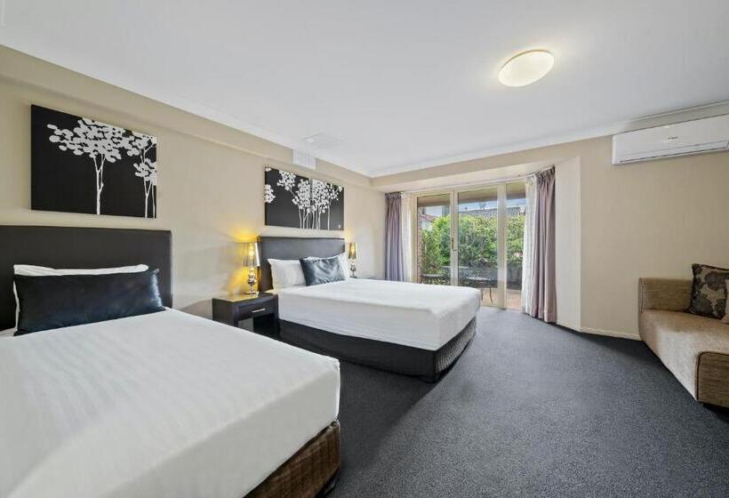 디럭스 룸, Ambassador On Ruthven