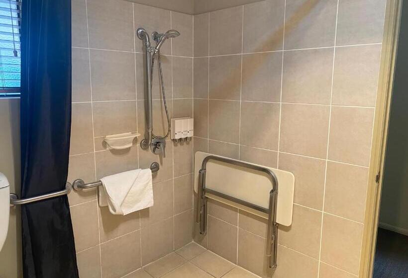 장애인을 위한 스탠다드 룸, Ambassador On Ruthven