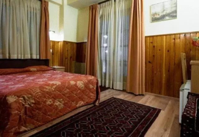 Chambre Standard, Bitouni