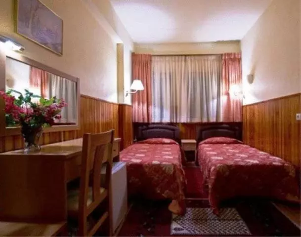 Chambre Triple Standard, Bitouni