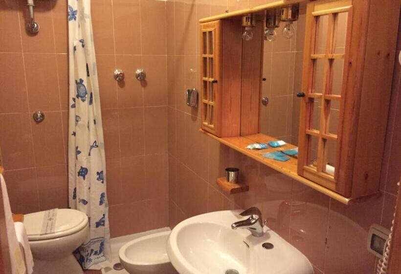 اتاق استاندارد چهار تخته, Campo Felice