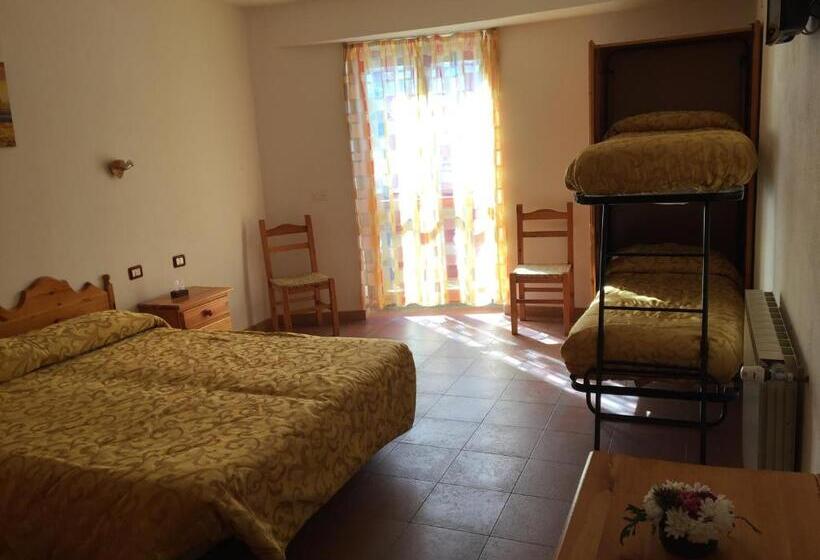 اتاق استاندارد چهار تخته, Campo Felice