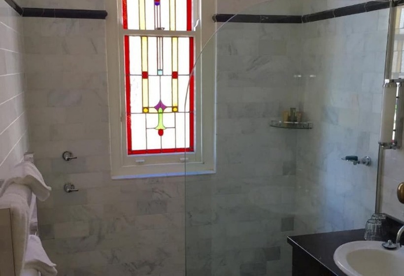 חדר סטנדרט, Carrington