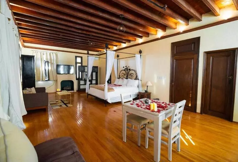 スーペリアースイート, Casalinda San Miguel