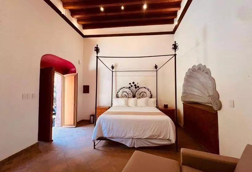 スーペリアースイート, Casalinda San Miguel