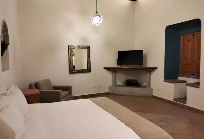 デラックススイート, Casalinda San Miguel