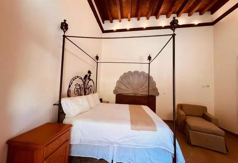 スーペリアースイート, Casalinda San Miguel