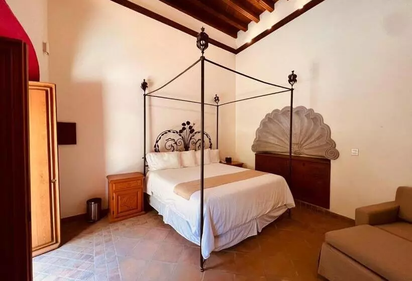 スーペリアースイート, Casalinda San Miguel