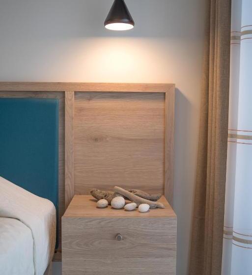 اتاق استاندارد با چشمانداز دریا, Cavos Bay Hotel & Studios