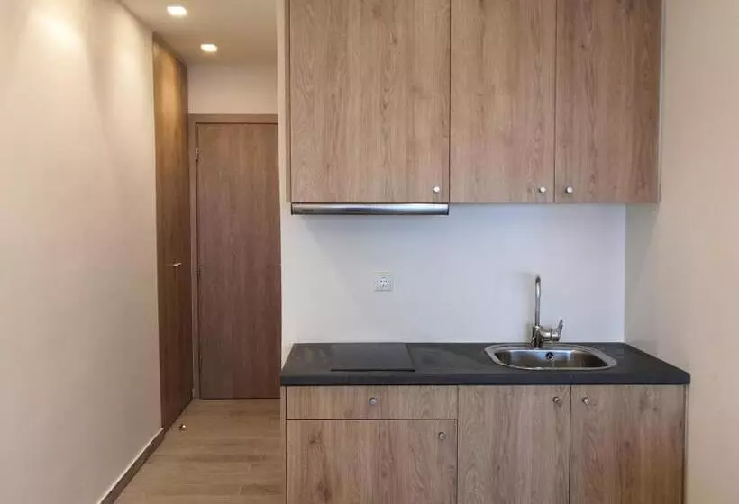 استودیوی استاندارد با چشم‌انداز دریا, Cavos Bay Hotel & Studios